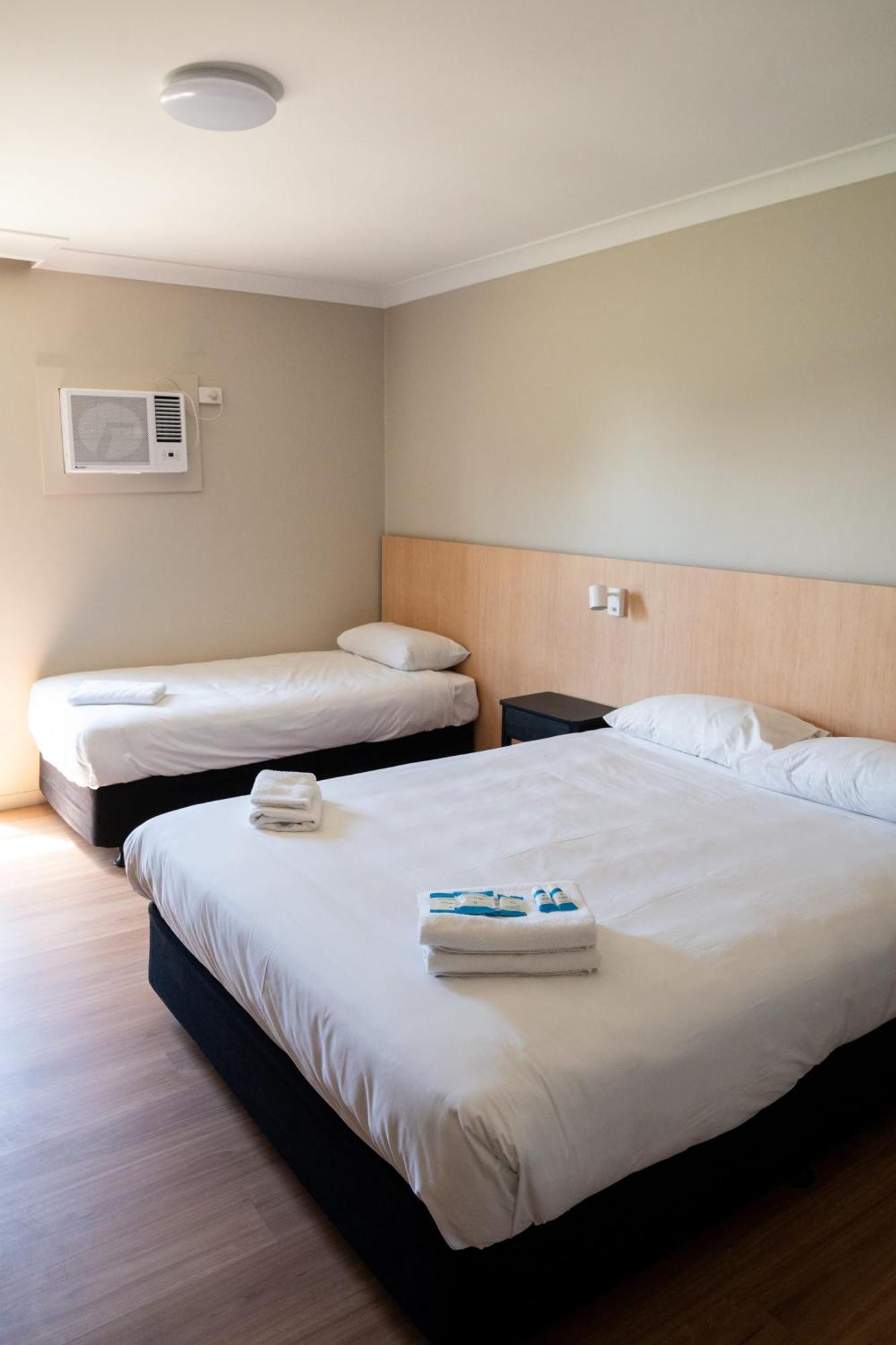 El Toro Motel Warwick Farm Kültér fotó