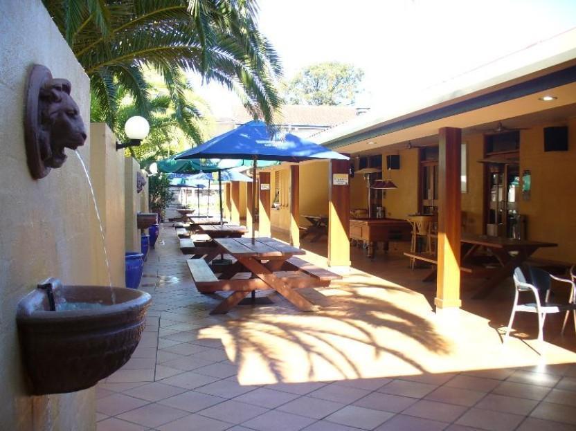 El Toro Motel Warwick Farm Kültér fotó